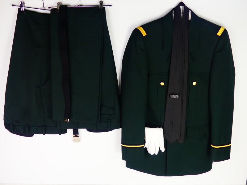 Ceremonieel uniform voor een militaire hospik