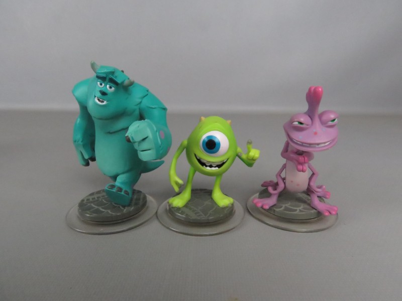 Lot Disney Infinity figuren en toebehoren