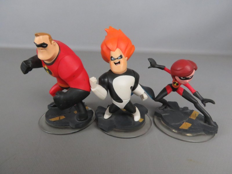 Lot Disney Infinity figuren en toebehoren