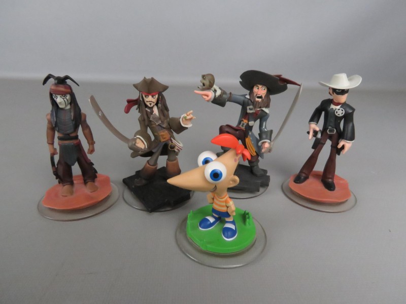 Lot Disney Infinity figuren en toebehoren