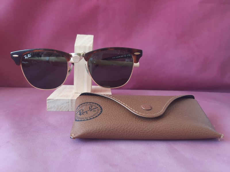 Ray-Ban zonnebril en etui