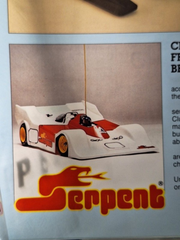 Model race wagen genaamd Club Racer - Serpent 4