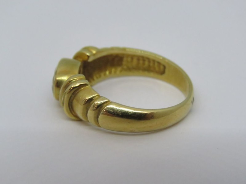 Gouden ring met zirkoon 18K