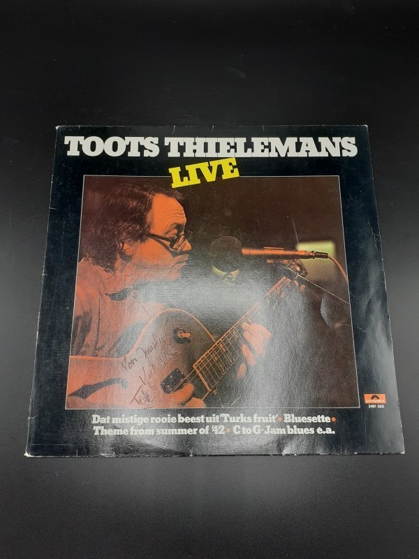 2 LP's Toots Thielemans (1 gesigneerd)