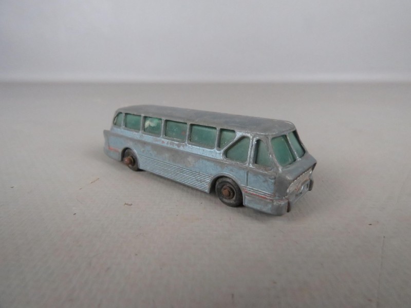 5 Matchbox bussen jaren 60