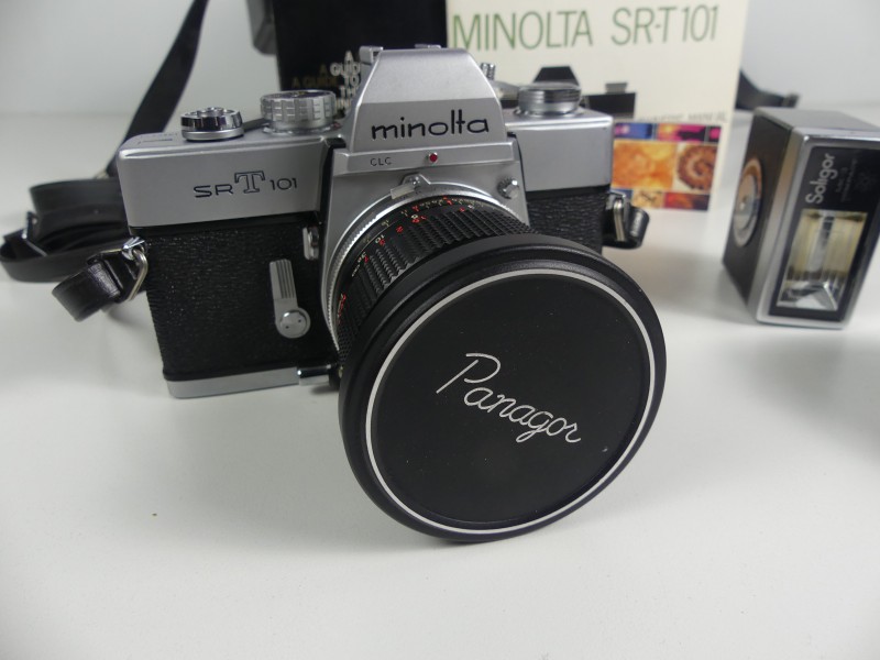 Fotografie lot Minolta SR-T 101 tas met toebehoren