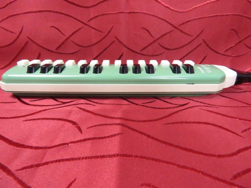 Metalen "Hohner Soprano" melodica in originele verpakking met handleiding