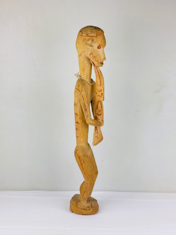 Asmat gesneden houten cultfiguur