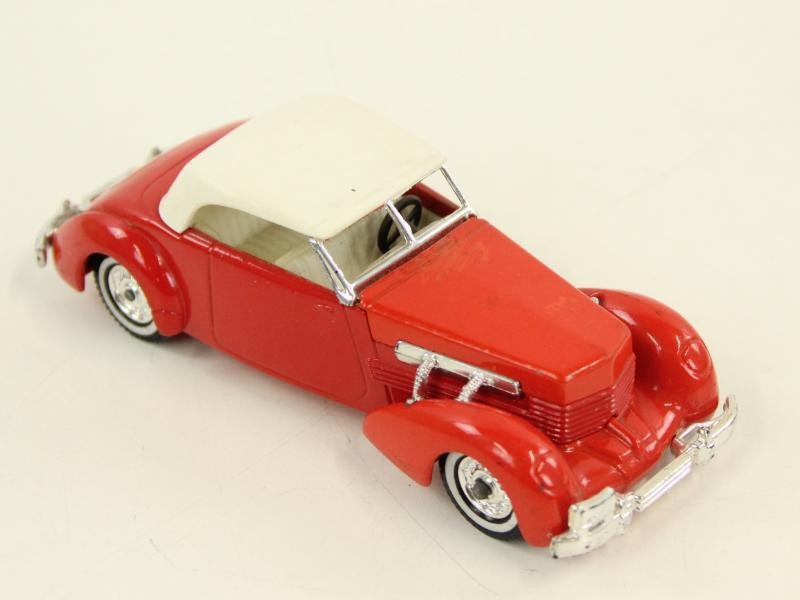 Reeks van 11 miniatuur old timer auto's - Matchbox/Lesney