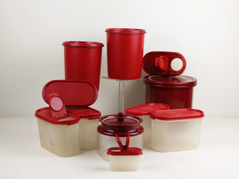 Tupperware set