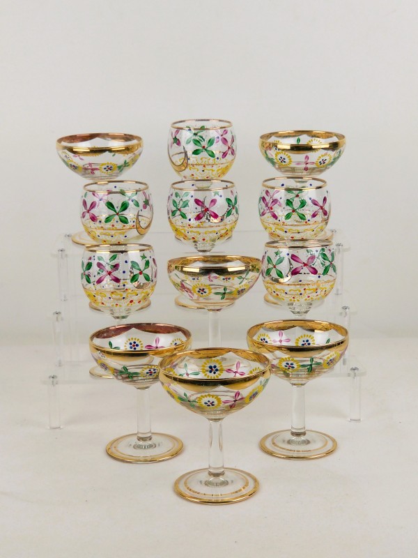 Set Jugendstil geëmailleerde glazen