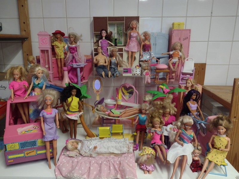 Lot vintage Barbie en vrienden