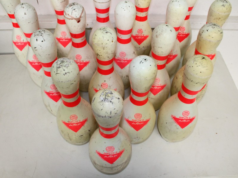 Set van 18 Amerikaanse Bowling Kegels