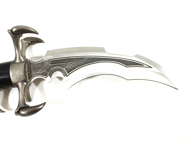 Dragon Claw Dagger