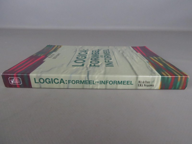 Boek paperback "Logica: Formeel en informeel"