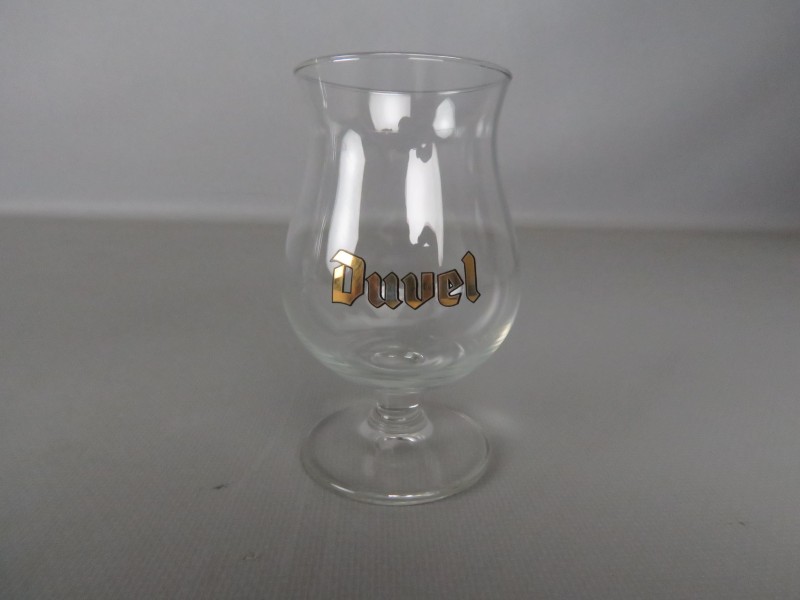 Lot van Duvel glazen