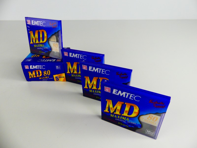 18 minidiscs TDK en EMTEC