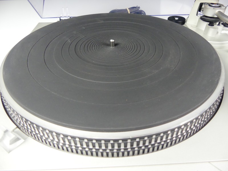 Technics SL-D3 Platenspeler