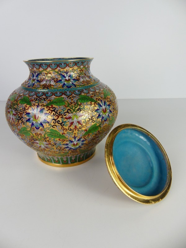 Chinese Cloisonné geëmailleerde dekselvaas