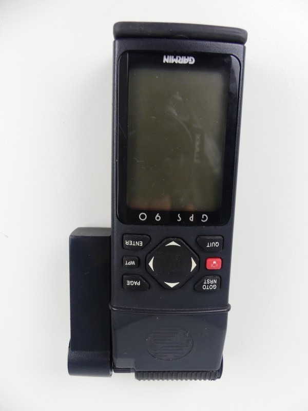 Garmin GPS 90