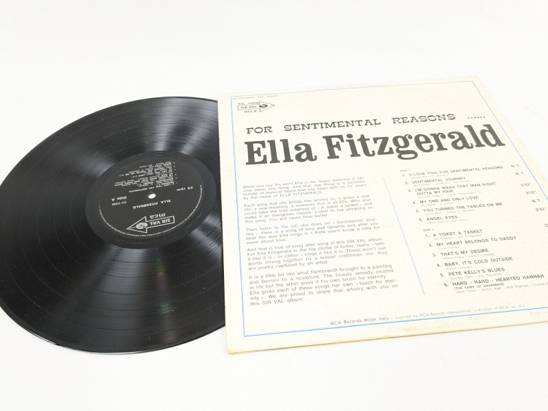 Ella Fitzgerald – For Sentimental Reasons