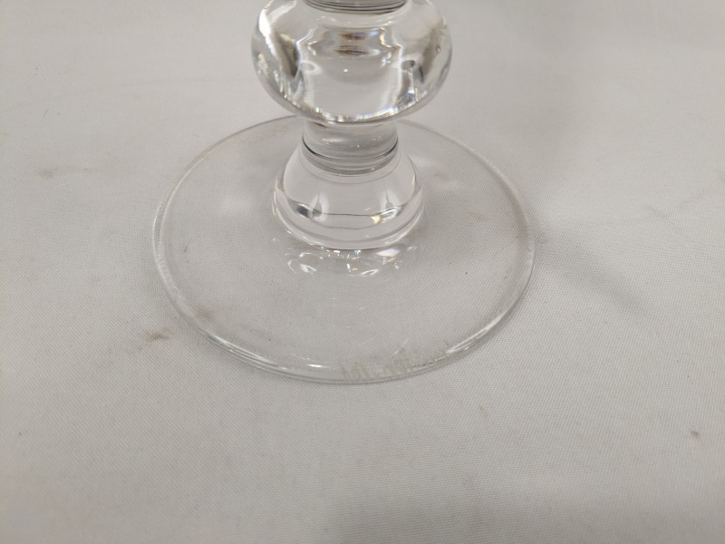 Kristallen geslepen decanter met kraantje [Val St Lambert]