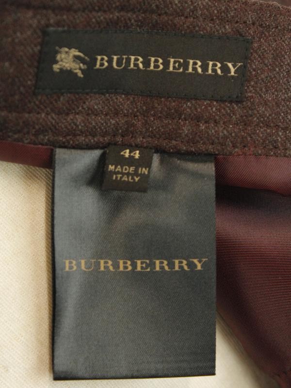 Prachtig vintage mantelpakje gemerkt Burberry - 100 % virgin wool