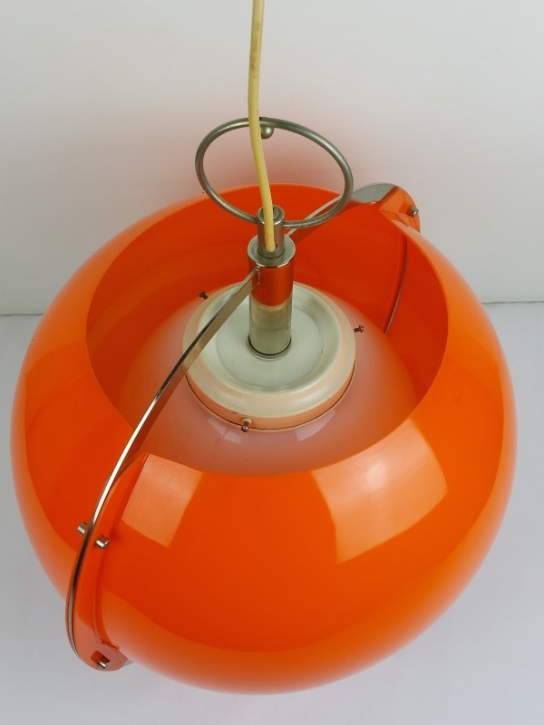 Orange space age plafondlamp