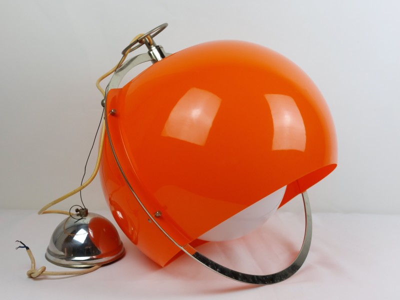 Orange space age plafondlamp