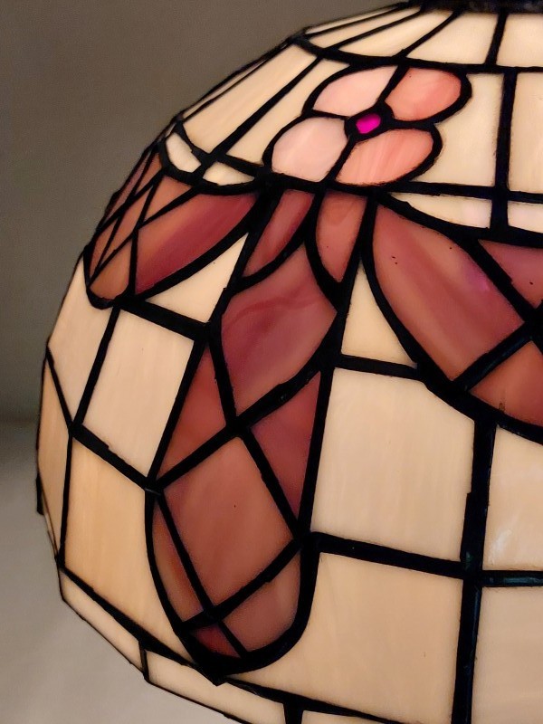 Tiffany stijl bijzetlamp