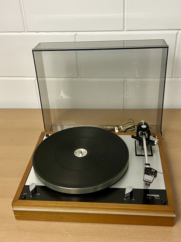 Thorens TD 160 platenspeler