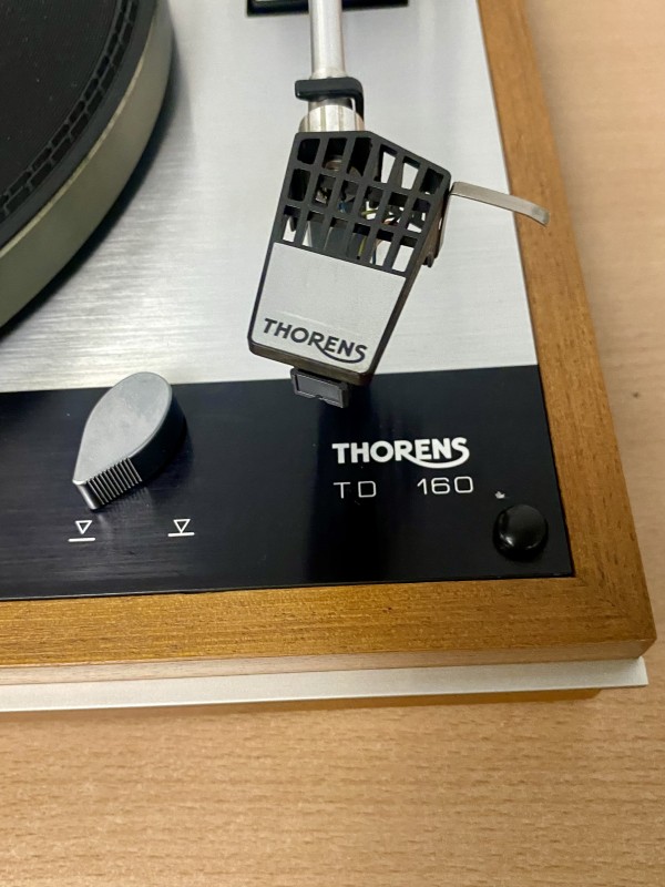 Thorens TD 160 platenspeler