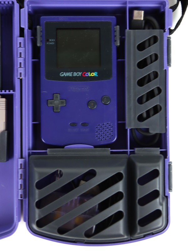 Nintendo Game Boy Color PAARS met Organizer