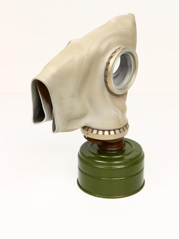 Vintage Gasmasker met filter