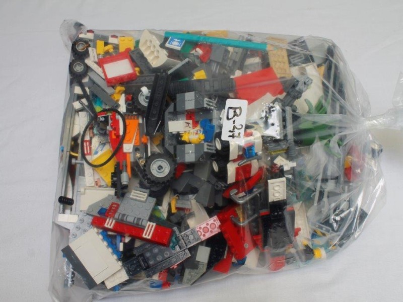 Lot Lego- Zak B- 2,7 kilo  (Art. 1026)