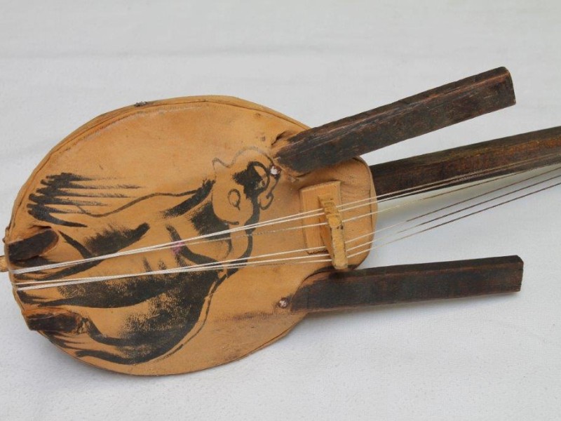 Antiek Afrikaans muziekinstrument (Art. 1033)