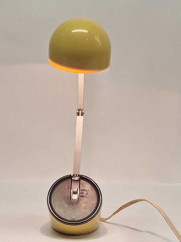 Space Age design lamp