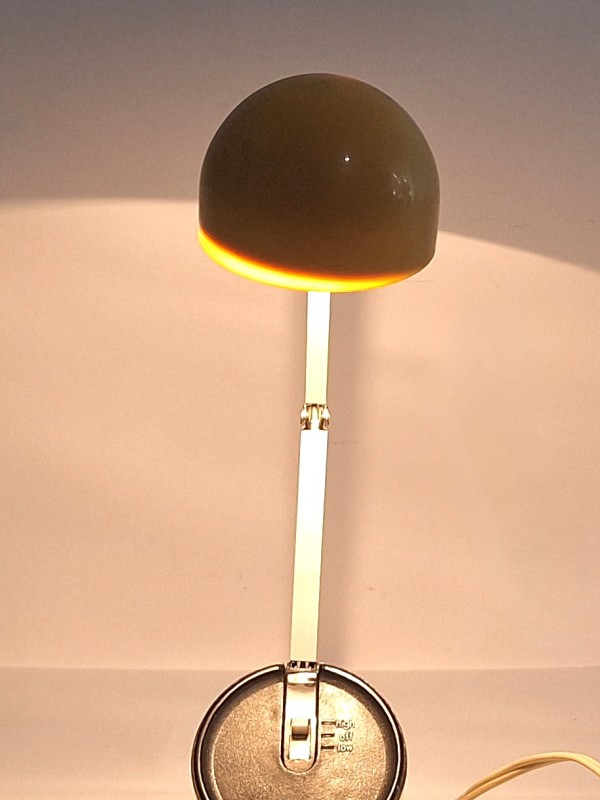 Space Age design lamp