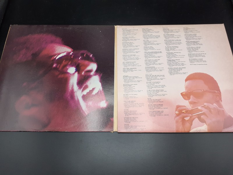 Driedubbele LP Stevie Wonder Looking Back LIMITED EDITION