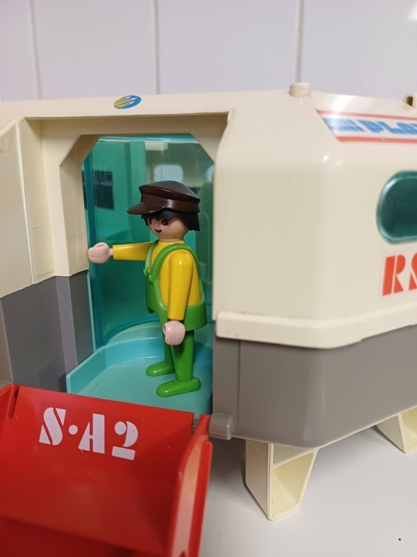 Vintage Playmospace Playmobil