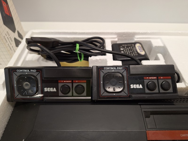 Vintage Sega Master System spelconsole