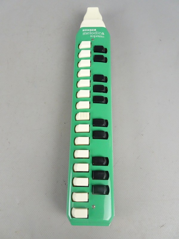 2 Hohner melodica's met handleiding en extra mondstuk