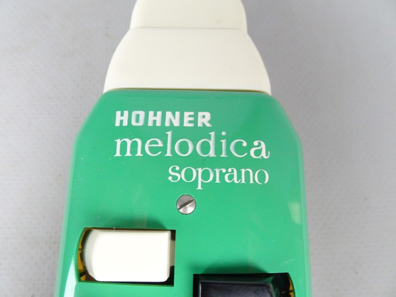 2 Hohner melodica's met handleiding en extra mondstuk