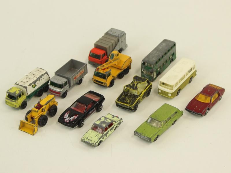 Duo Matchbox koffertjes gevuld met miniatuur auto's - 72 miniatuurauto's