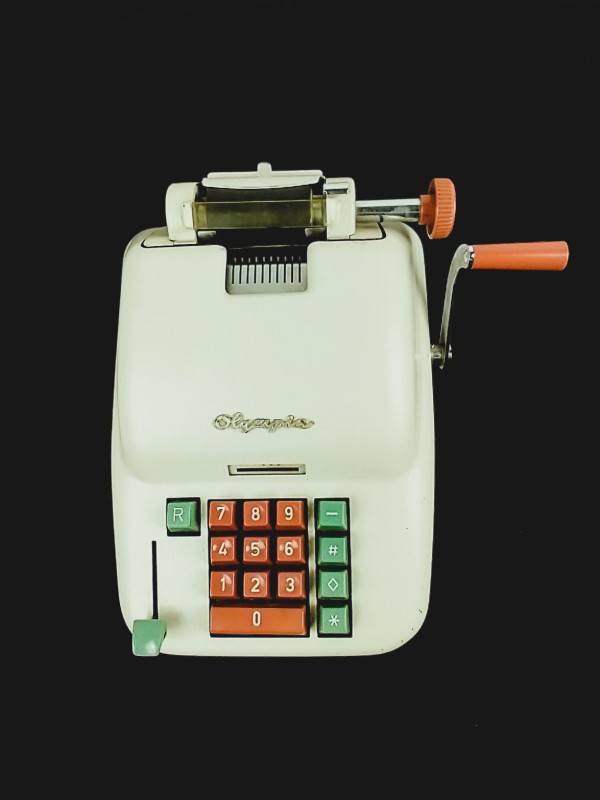 Duitse vintage Olympia rekenmachine