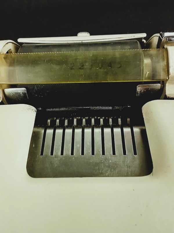 Duitse vintage Olympia rekenmachine