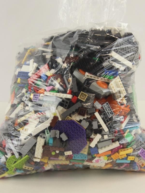 Lot van 8,5 kg aan lego blokken