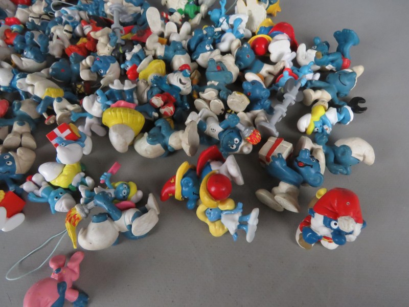 Lot vintage smurfen in koffertje