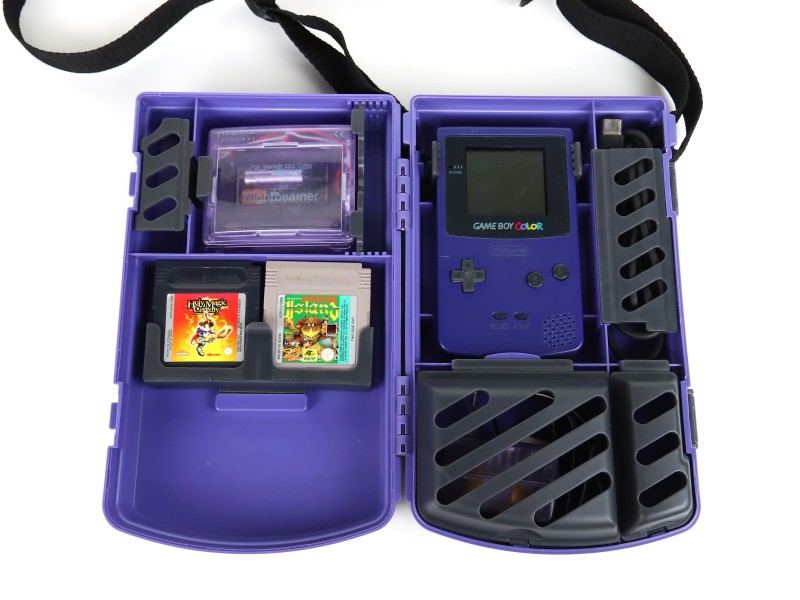 Nintendo Game Boy Color PAARS met Organizer