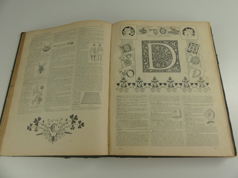 Encyclopedie - Nouveau Larousse illustré ''Supplement''